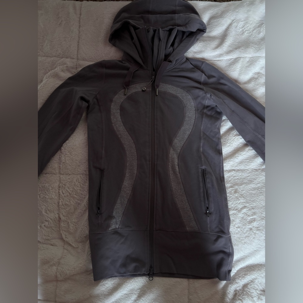 Lululemon Athletica Grayish lavender Utility Jacket Lightweight Design